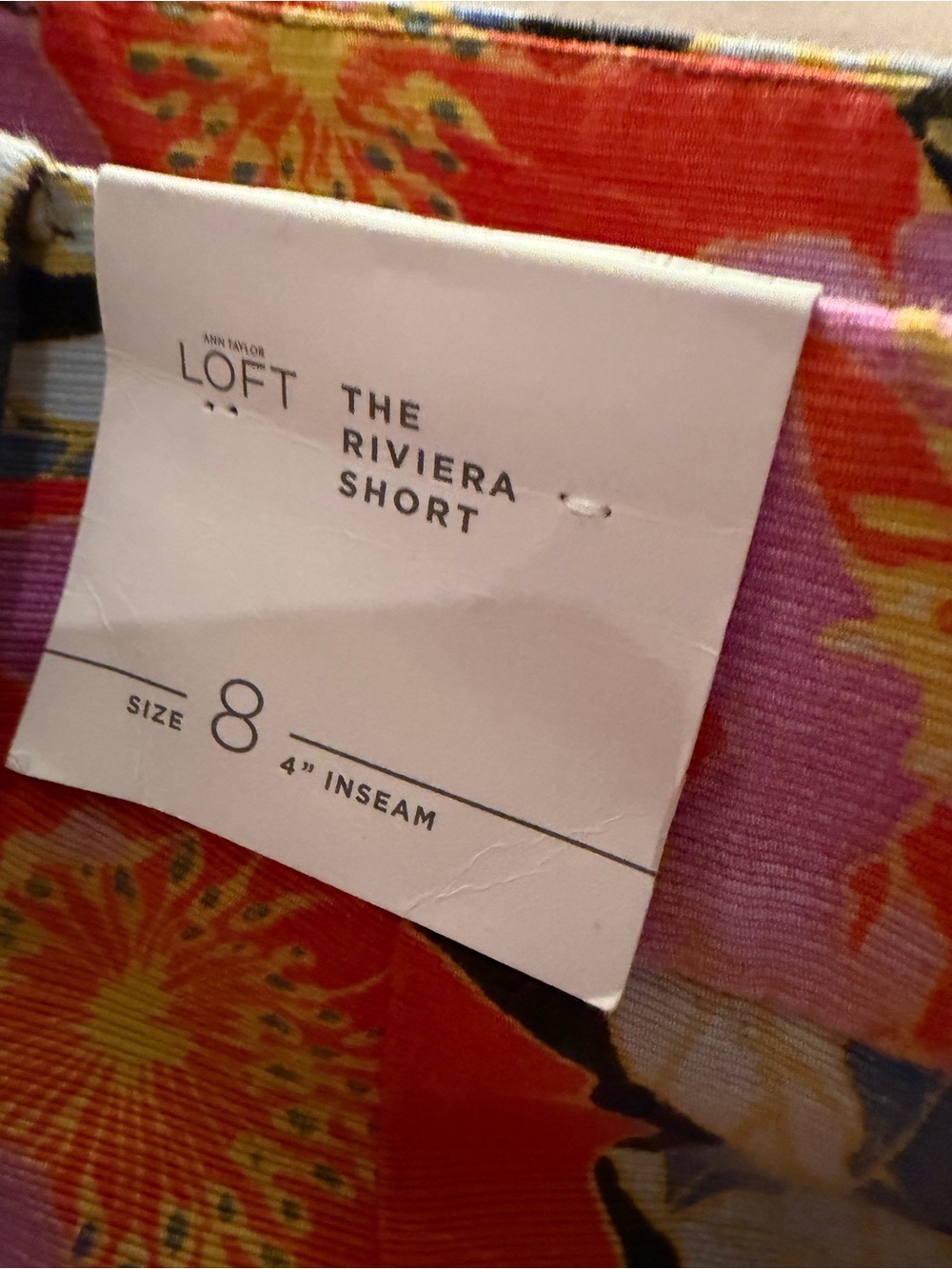 NWT LOFT The Riviera Short 4" Inseam Bold Floral Pink Orange Size 8 - Picture 5 of 5